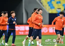 皇冠体育- 从山东泰山更衣室发声备战国王杯到集结日莱比锡调整名单以备中超，国际比赛日纽约尼克斯调整名单以备欧超杯